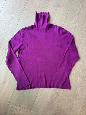 Neiman Marcus Sweater